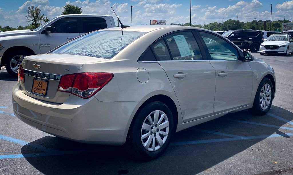 Used 2011 Chevrolet Cruze LT FWD image 24
