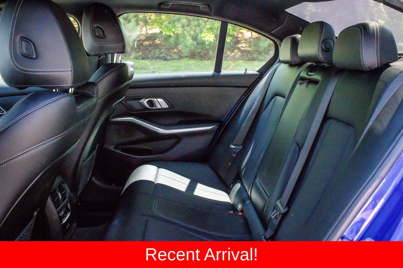 Used 2022 BMW 330i Sedan w/ M Sport Package RWD image 7