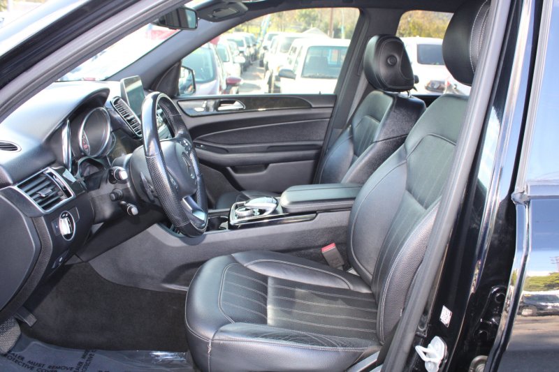 Used 2016 Mercedes-Benz GLE 350 w/ Premium Package image 9