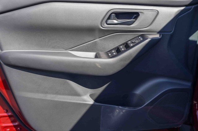 New 2026 Nissan Rogue S image 21