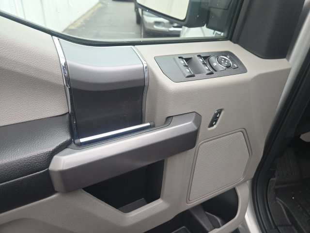 Used 2019 Ford F150 XLT w/ Equipment Group 302A Luxury AWD/4WD image 20