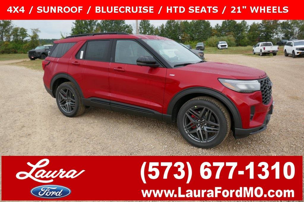 New 2025 Ford Explorer ST-Line w/ Premium Package