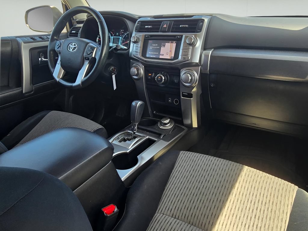 Used 2014 Toyota 4Runner SR5 AWD/4WD image 12