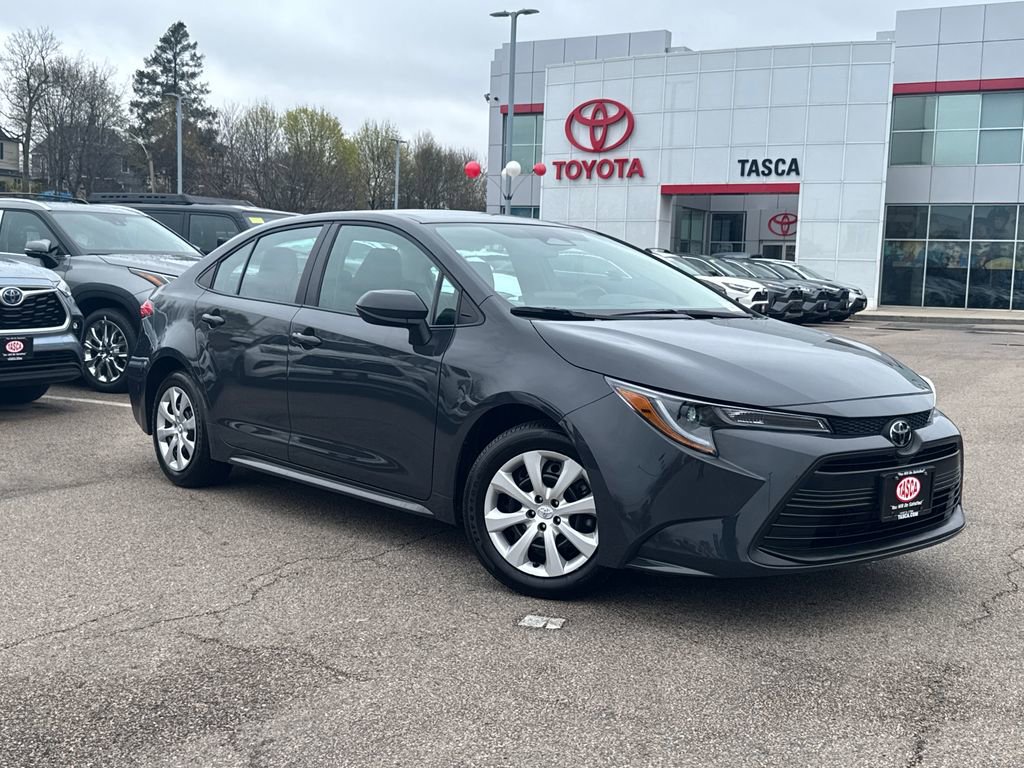 Used 2025 Toyota Corolla LE