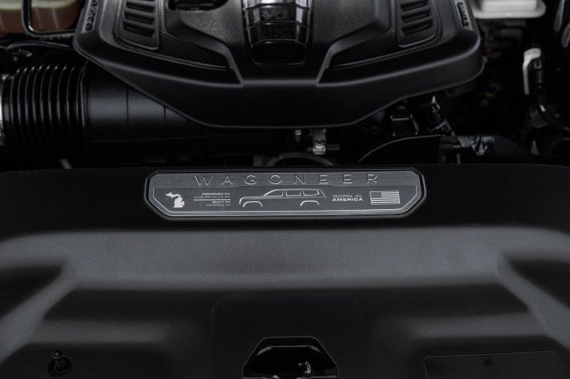 Used 2024 Jeep Wagoneer Series II AWD/4WD image 59
