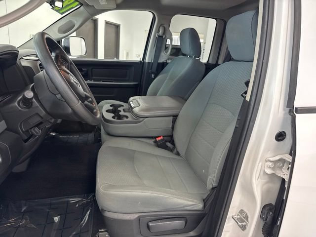 Used 2018 RAM 1500 Express AWD/4WD image 17