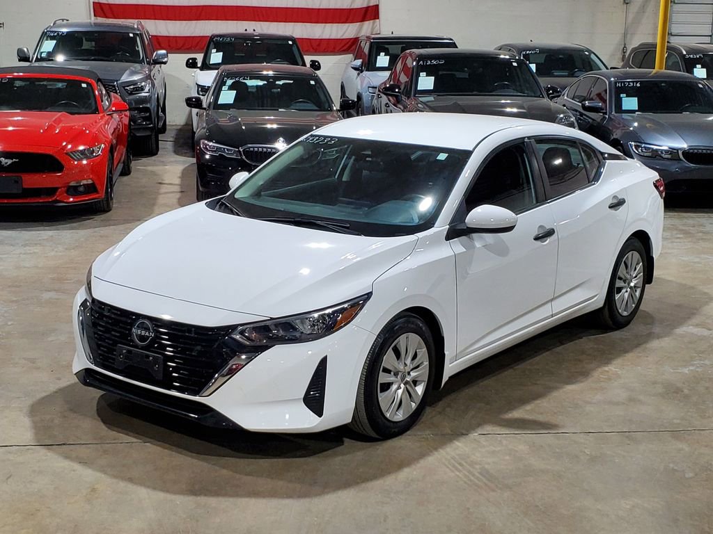 Used 2024 Nissan Sentra S FWD image 32
