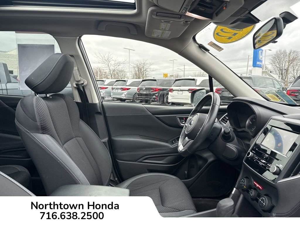 Used 2022 Subaru Forester Premium image 16