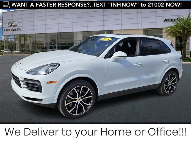 Used 2023 Porsche Cayenne image 1