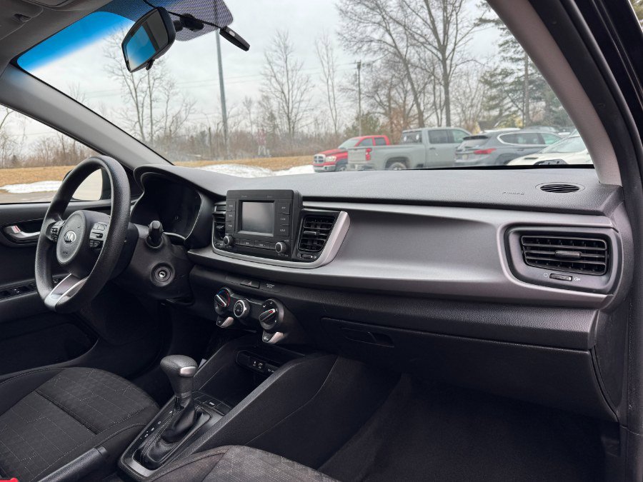 Used 2018 Kia Rio S image 19