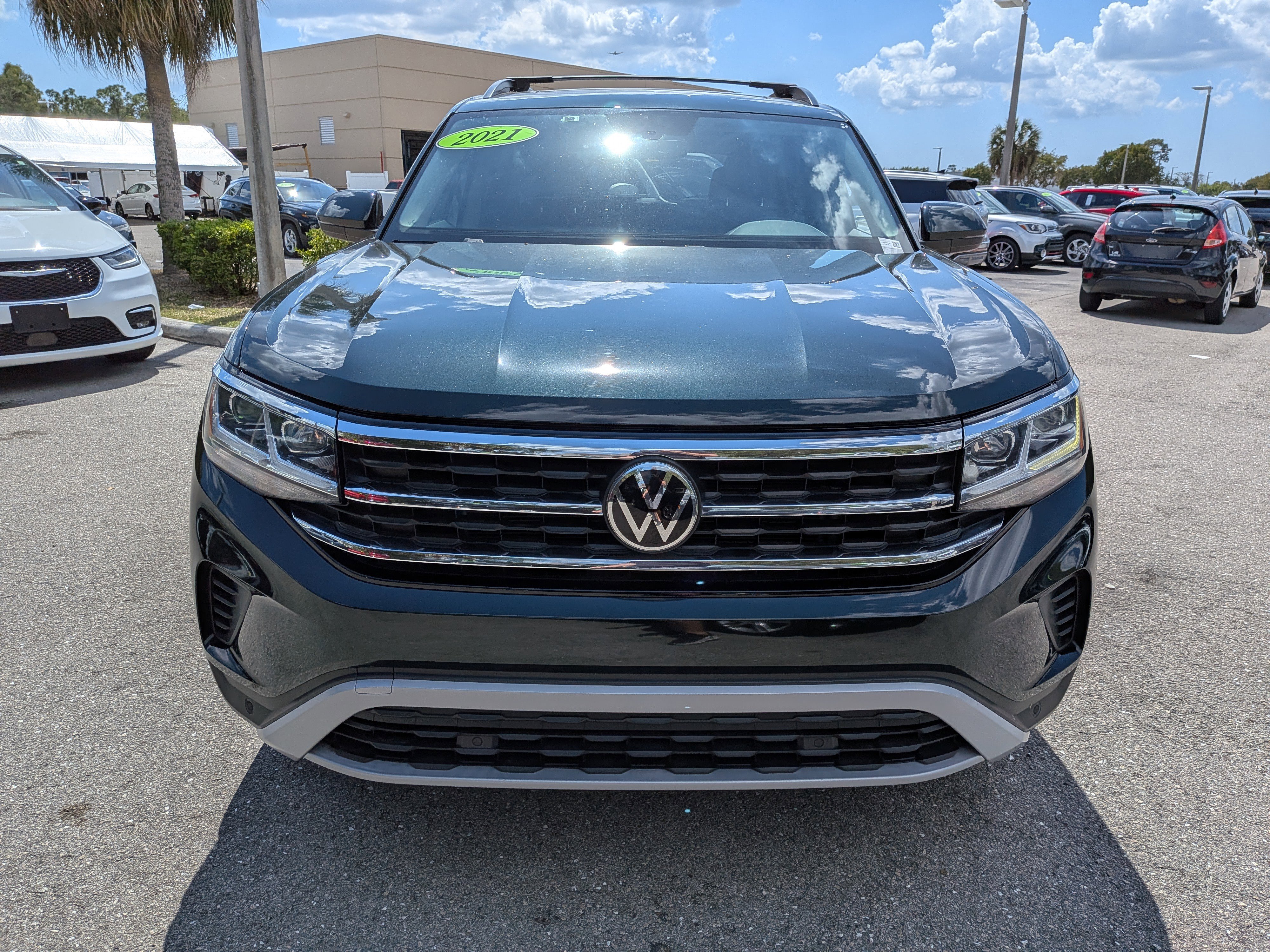 Used 2021 Volkswagen Atlas SE w/ Panoramic Sunroof Package image 9