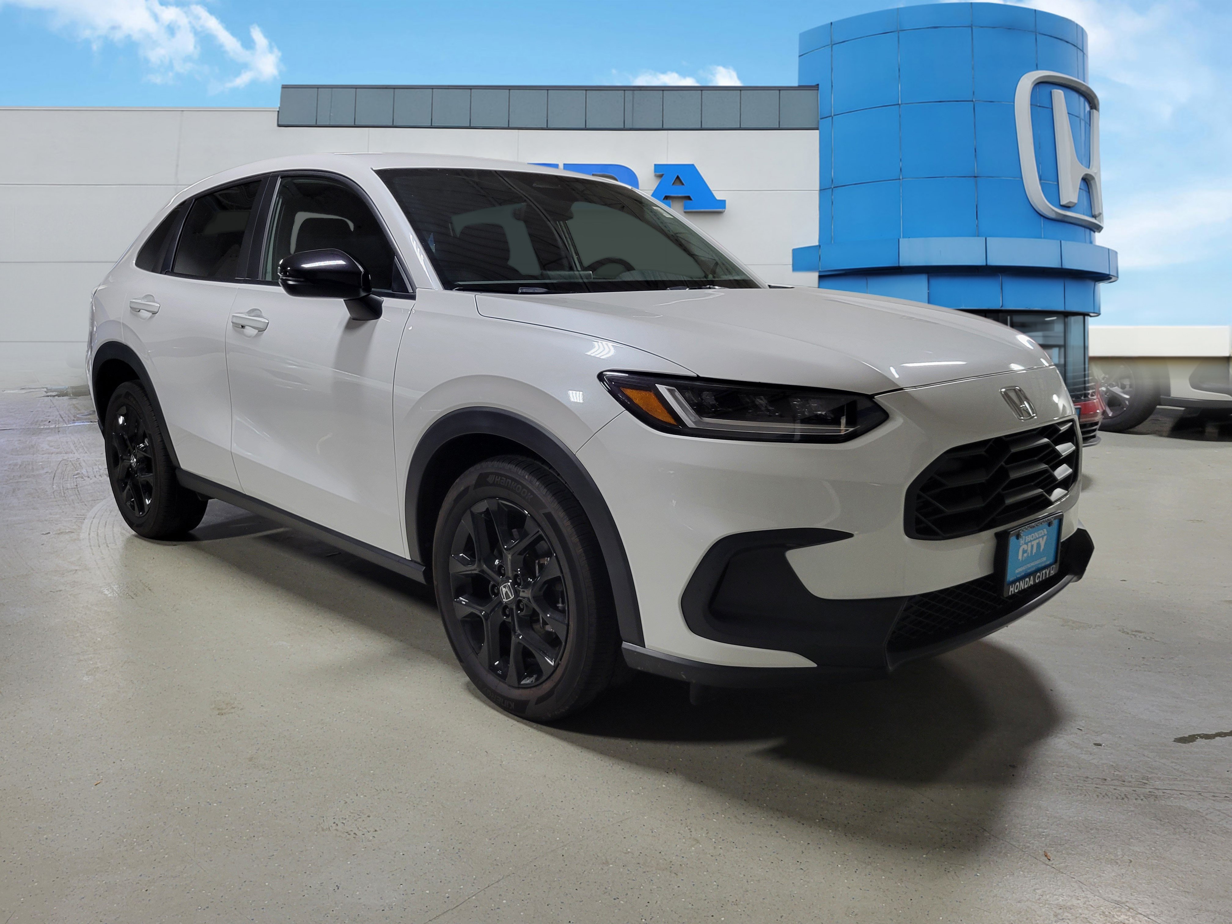 Used 2025 Honda HR-V Sport image 34