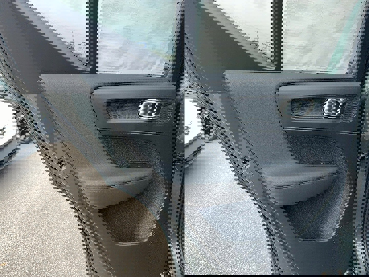 New 2026 Volvo EX40 Plus w/ Climate Package image 15