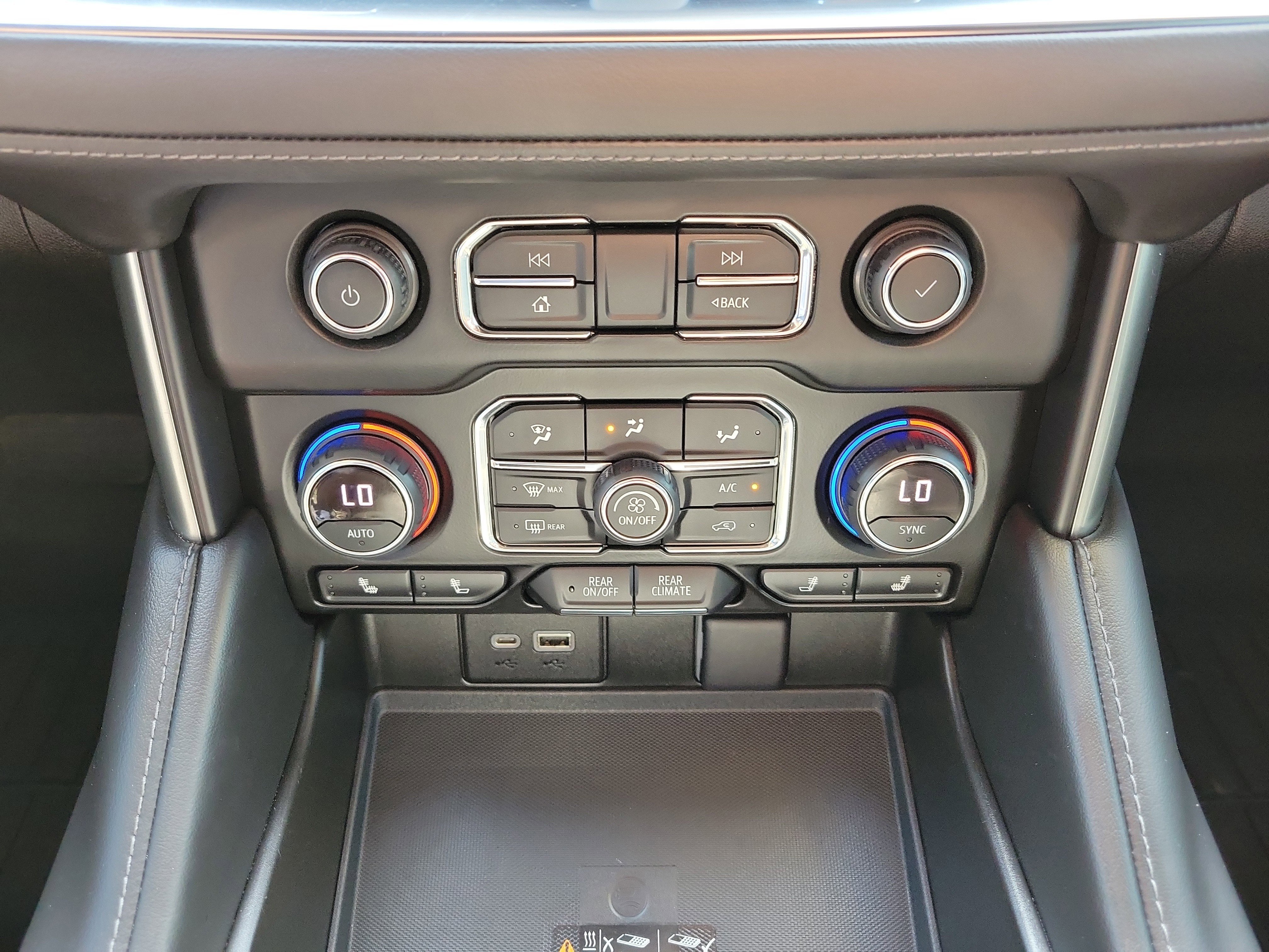 Used 2021 Chevrolet Tahoe Z71 AWD/4WD image 35