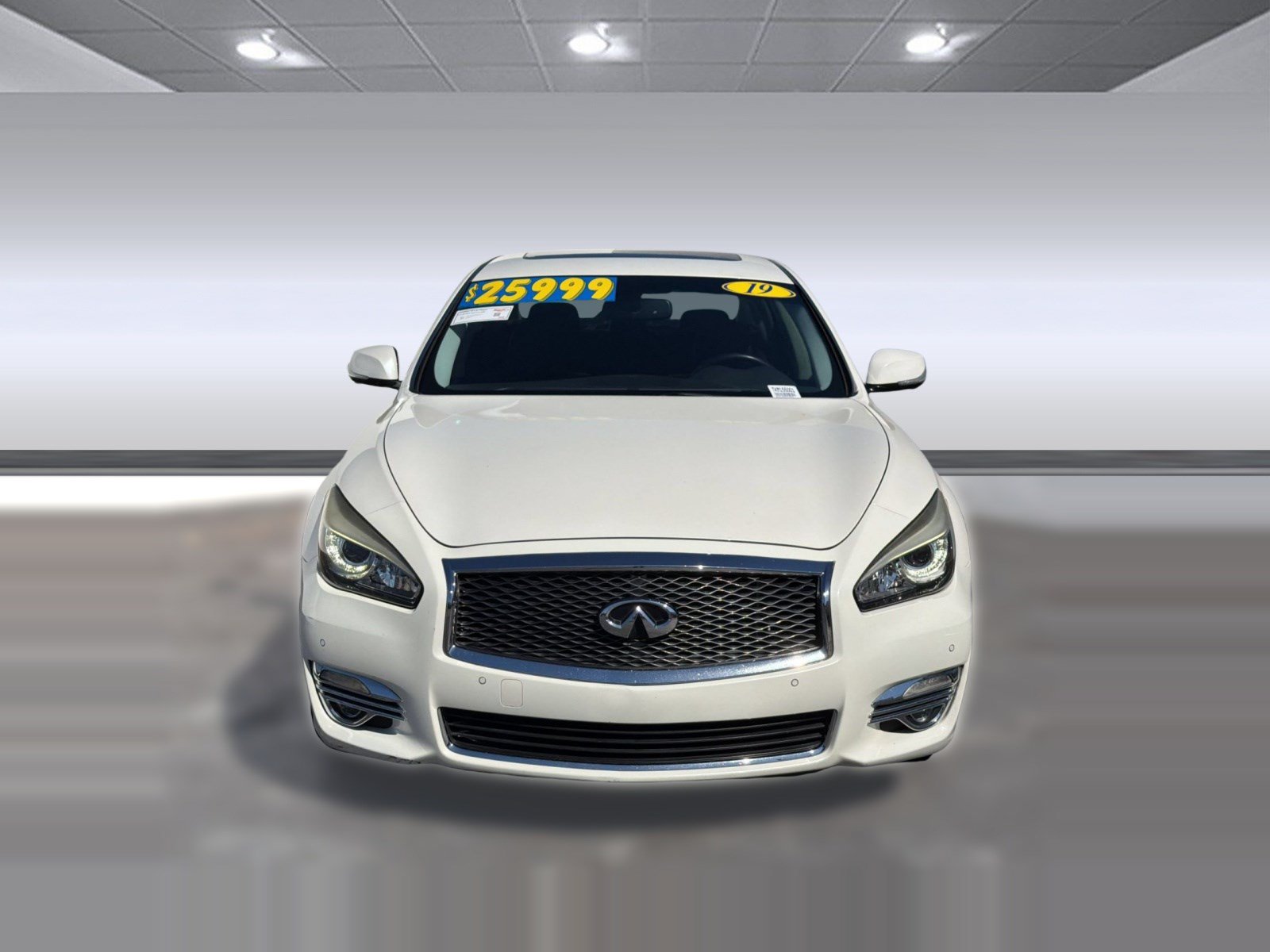 Used 2019 INFINITI Q70 Luxe RWD image 5