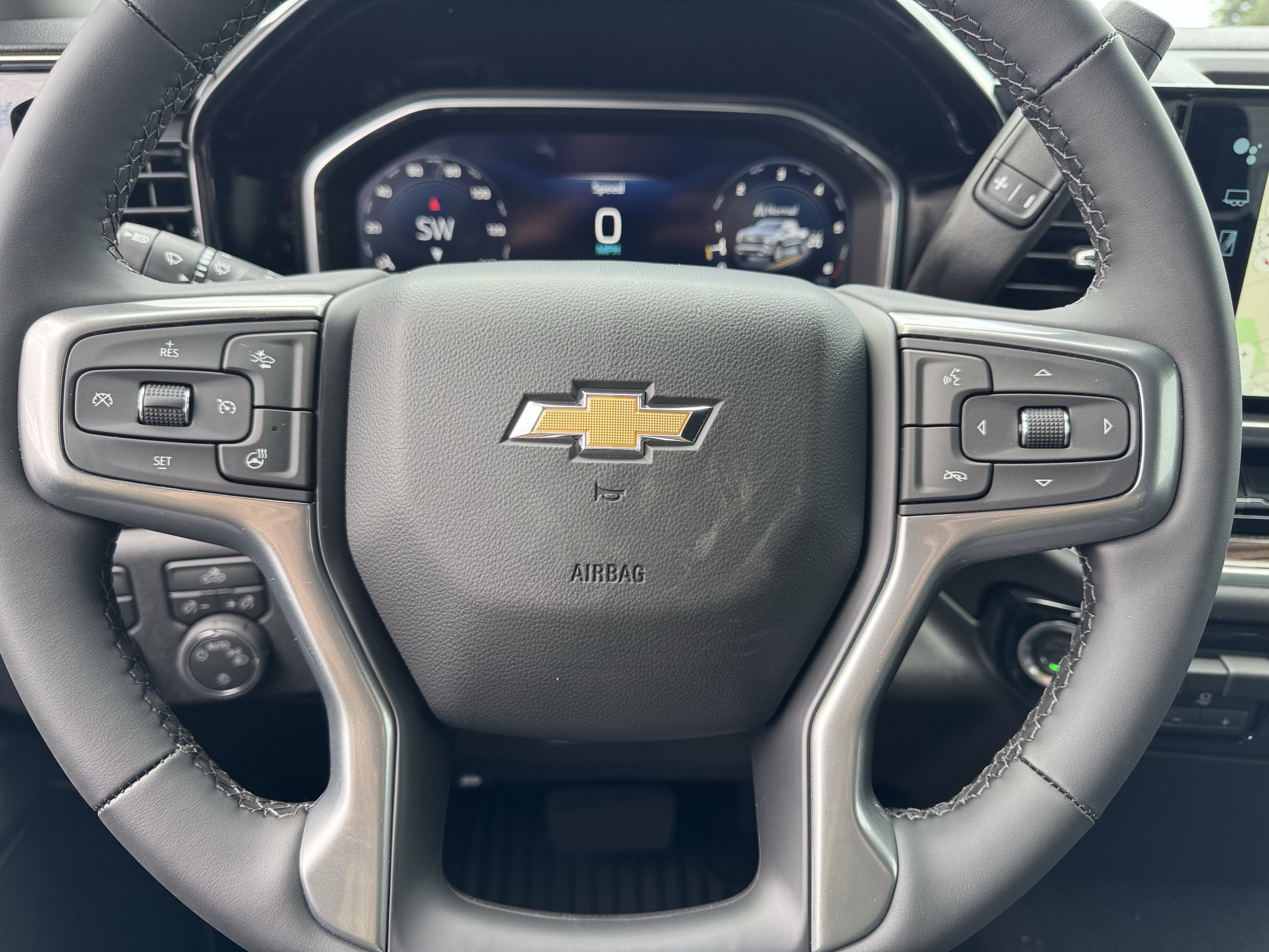New 2026 Chevrolet Silverado 1500 LT w/ Z71 Off-Road Package AWD/4WD image 29