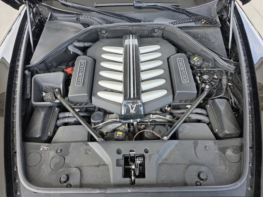 Used 2016 Rolls-Royce Ghost RWD image 33