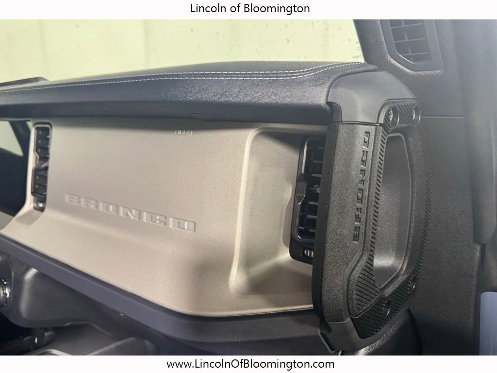 Used 2025 Ford Bronco Outer Banks AWD/4WD image 20
