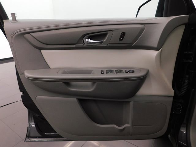 Used 2015 GMC Acadia SLE image 14