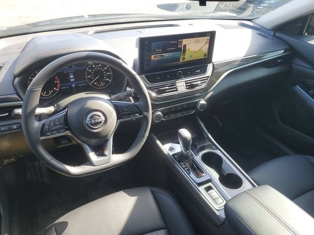 Certified 2023 Nissan Altima 2.5 SR w/ SR Premium Package AWD/4WD image 10