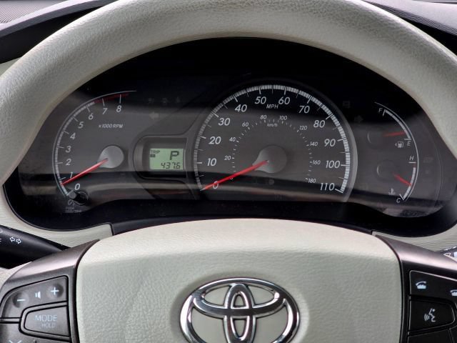Used 2014 Toyota Sienna LE AWD/4WD image 23