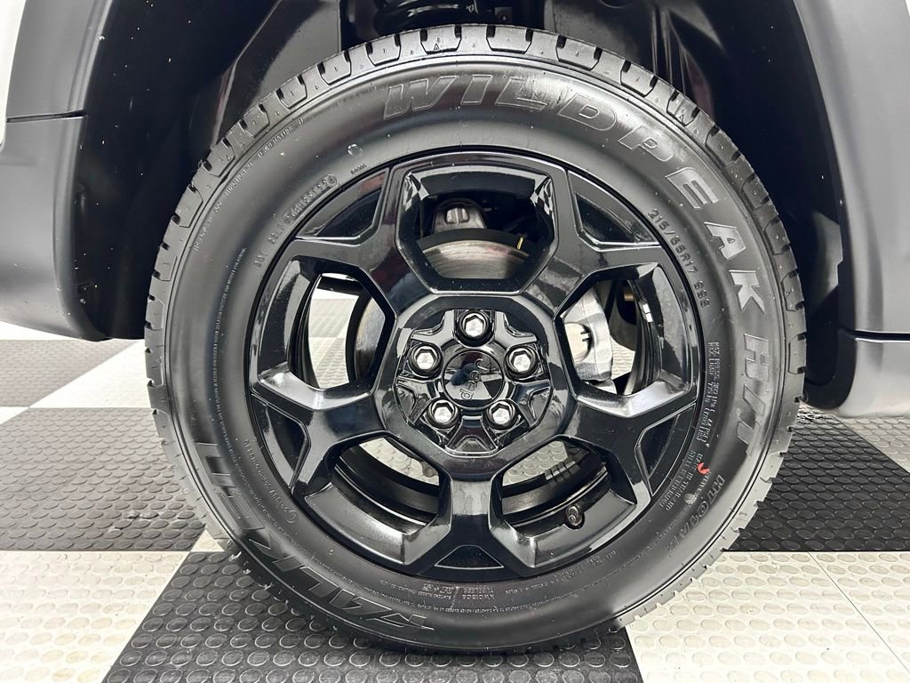 Used 2023 Jeep Compass Trailhawk image 9