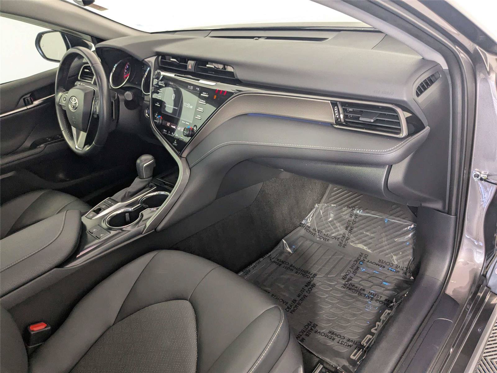 Certified 2020 Toyota Camry XSE FWD image 33