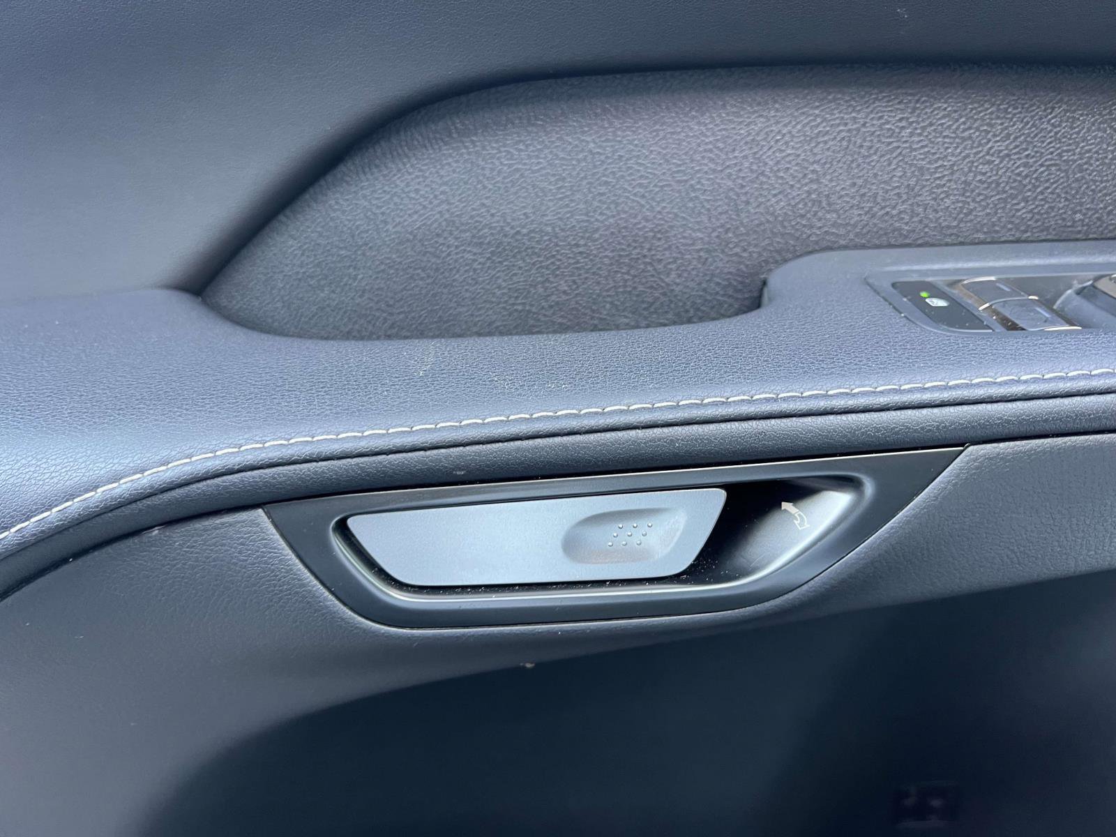 Used 2024 Lexus RX 350 F Sport w/ Convenience Package image 15