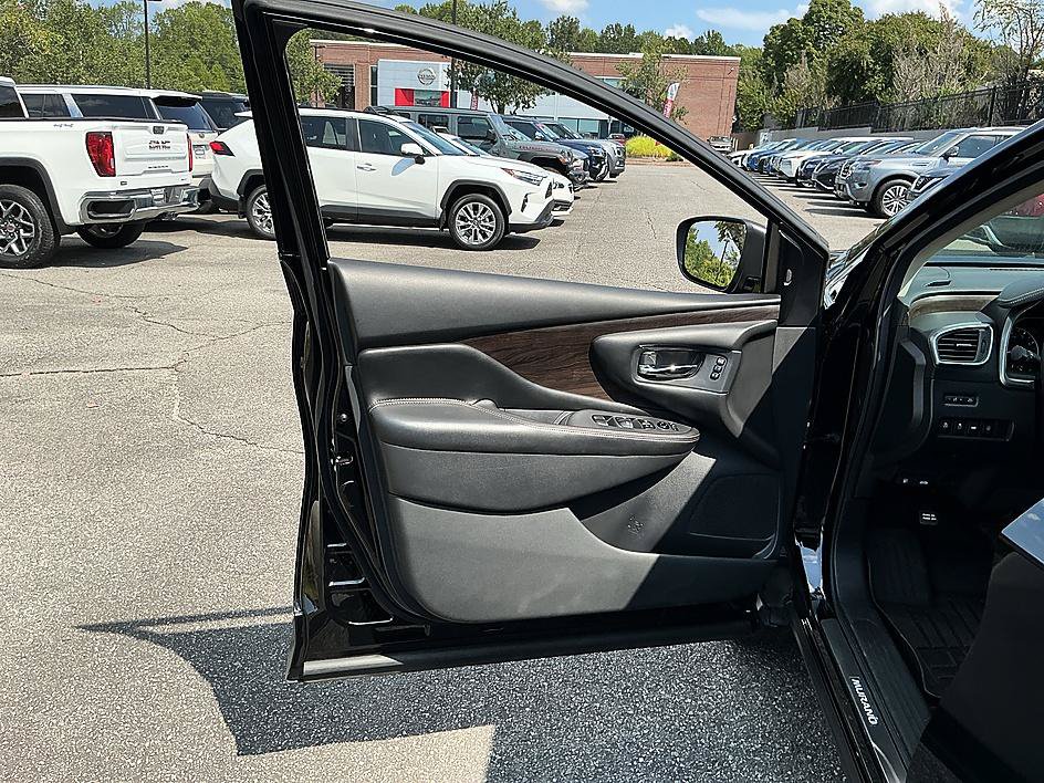 Certified 2022 Nissan Murano Platinum w/ Cargo Package AWD/4WD image 12