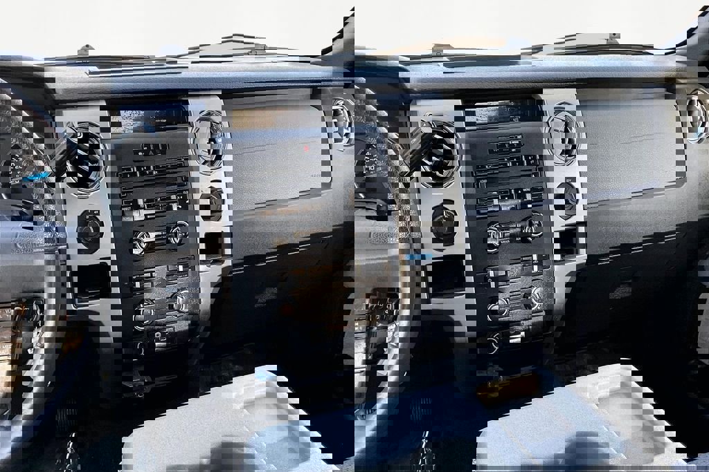 Used 2014 Ford F150 XLT w/ Trailer Tow Package image 6