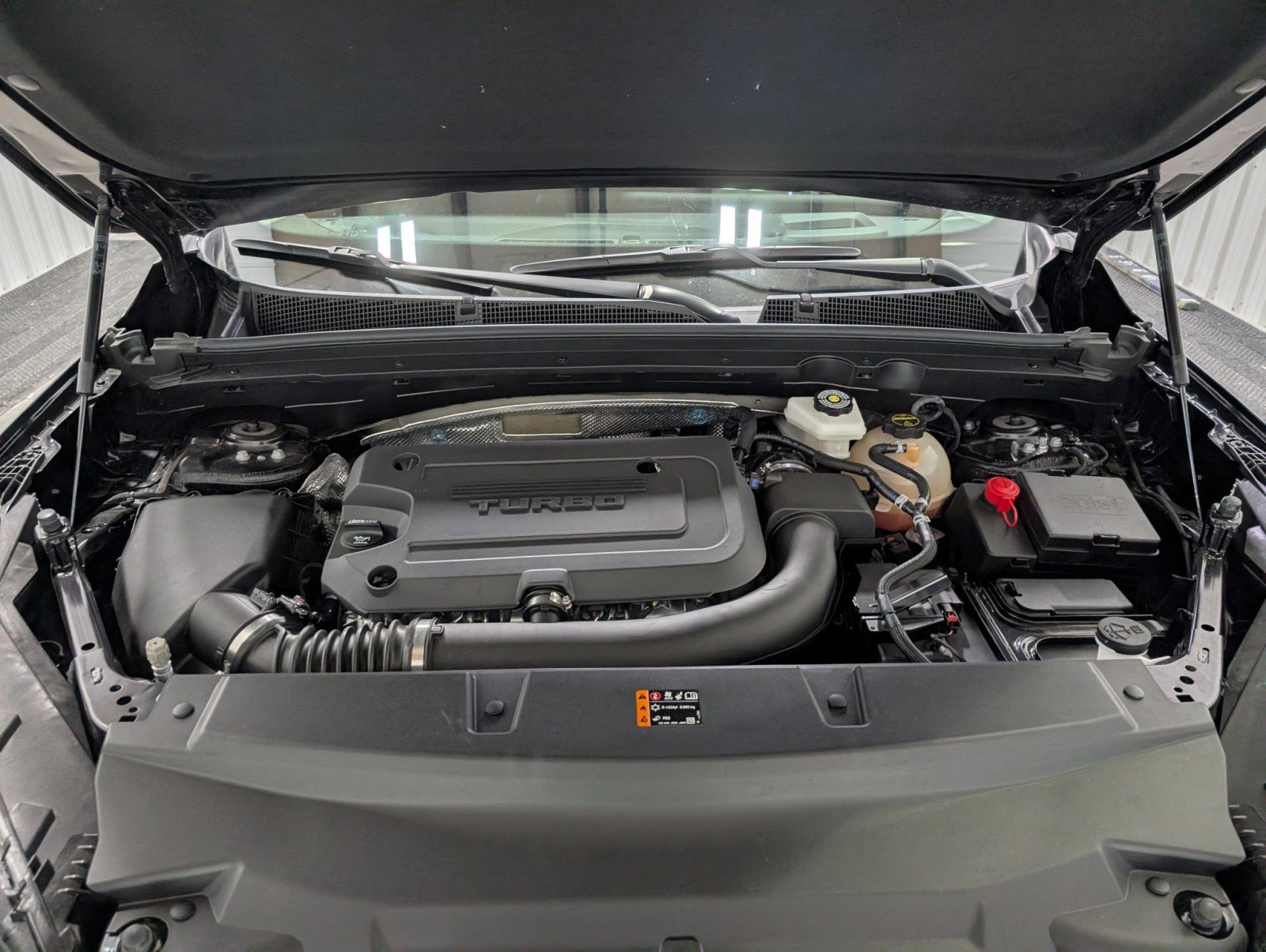 Used 2025 Buick Envision Preferred image 29