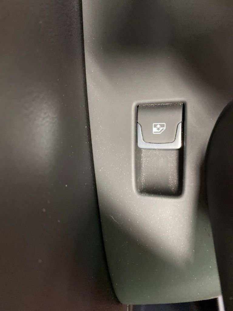 Used 2018 Chevrolet Corvette Stingray Coupe w/ Carbon Flash Badge Package RWD image 12