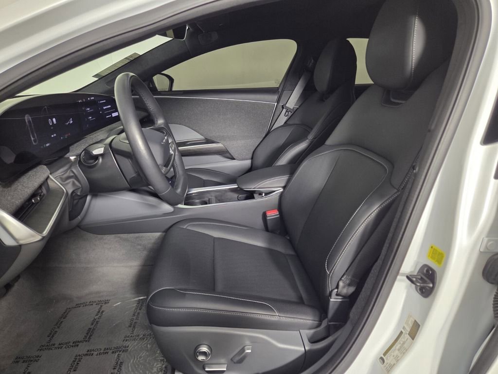 Used 2024 Lucid Air Pure RWD image 11