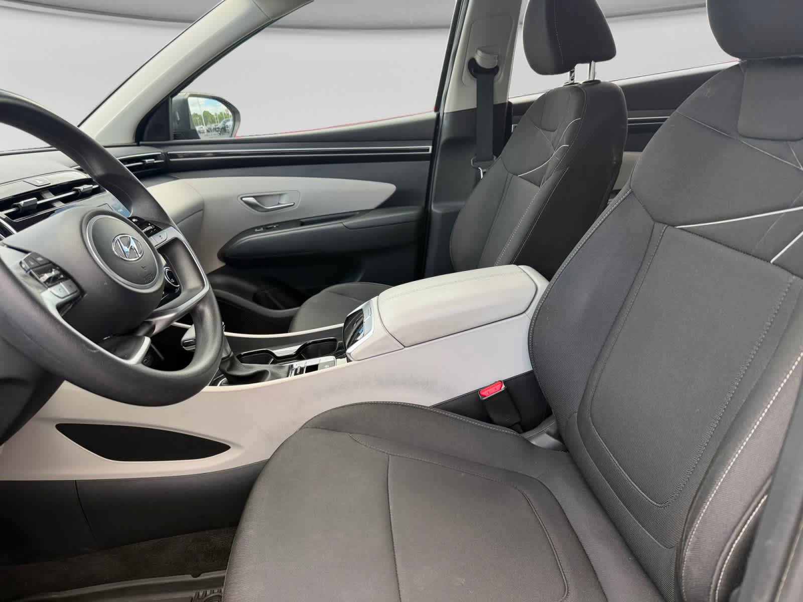 Used 2024 Hyundai Tucson SE FWD image 11