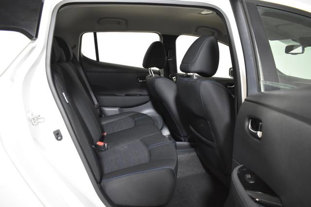 Certified 2025 Nissan Leaf SV Plus image 36