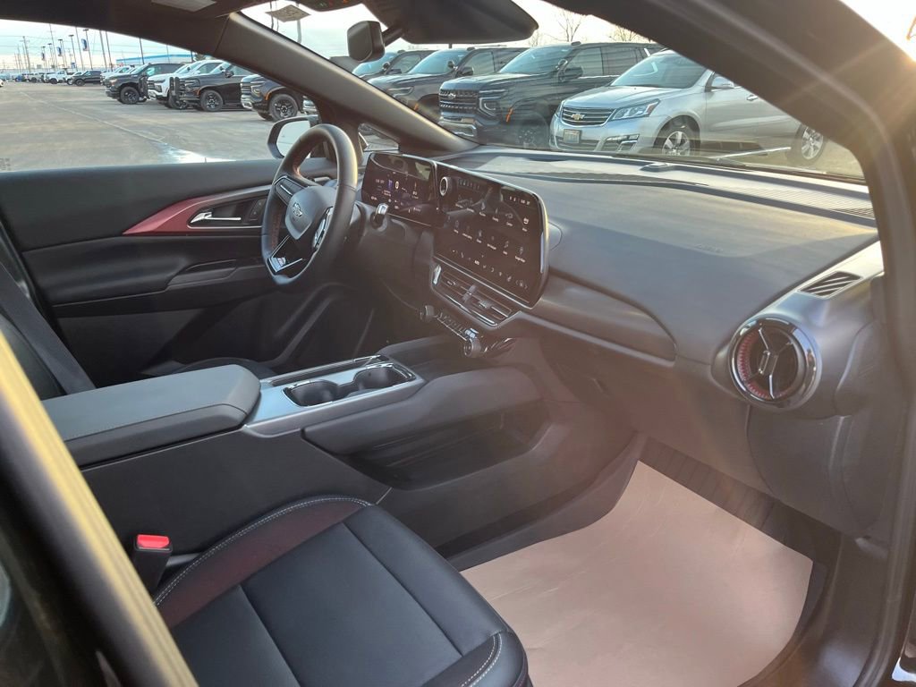 New 2025 Chevrolet Equinox EV RS image 22