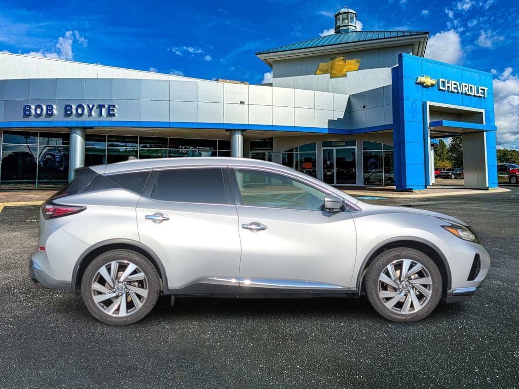 Used 2020 Nissan Murano SL w/ Moonroof Package FWD image 2