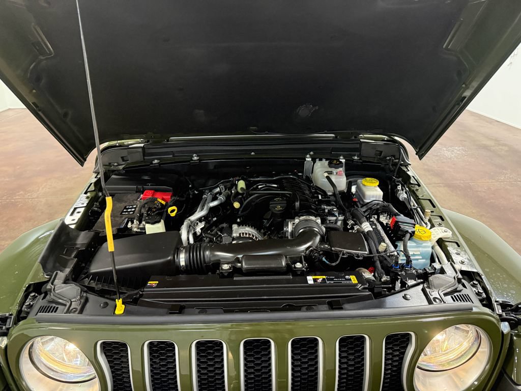 Used 2023 Jeep Wrangler Unlimited Sahara w/ Dual Top Group AWD/4WD image 80