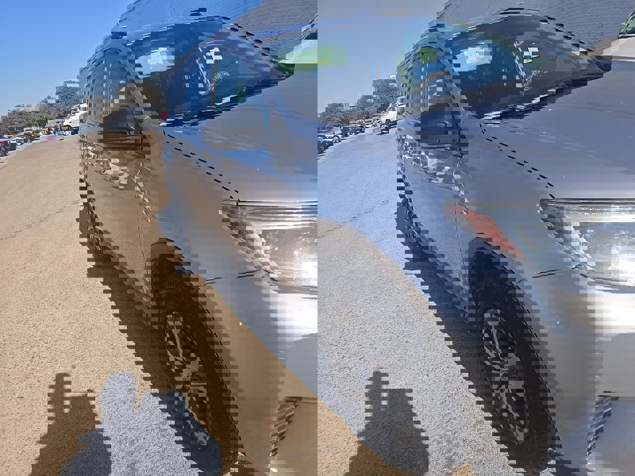 Used 2018 Toyota RAV4 LE w/ Carpet Mat Package image 2