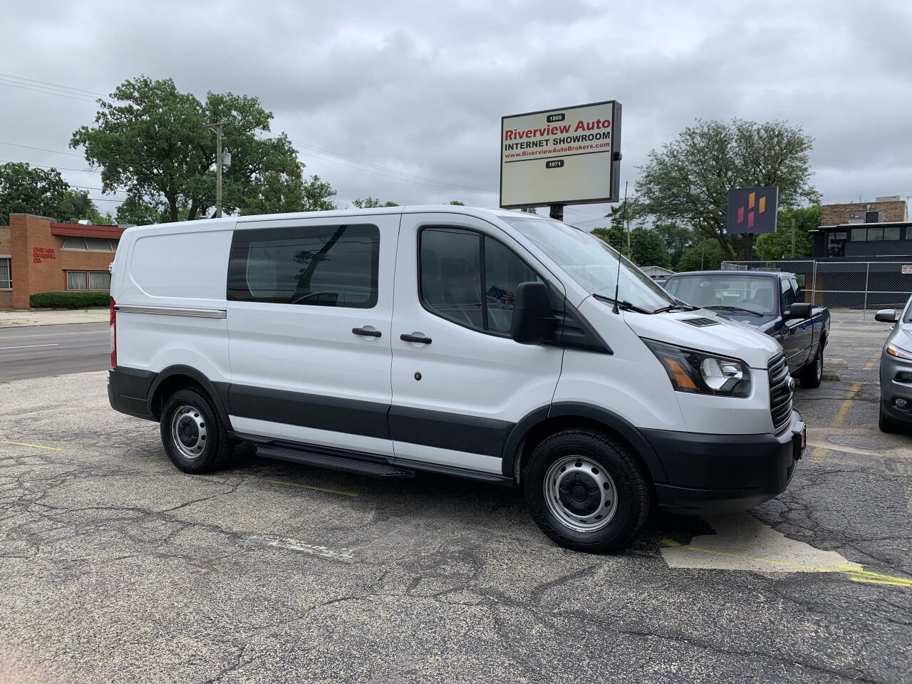 Used 2016 Ford Transit 150 130 Low Roof RWD image 14
