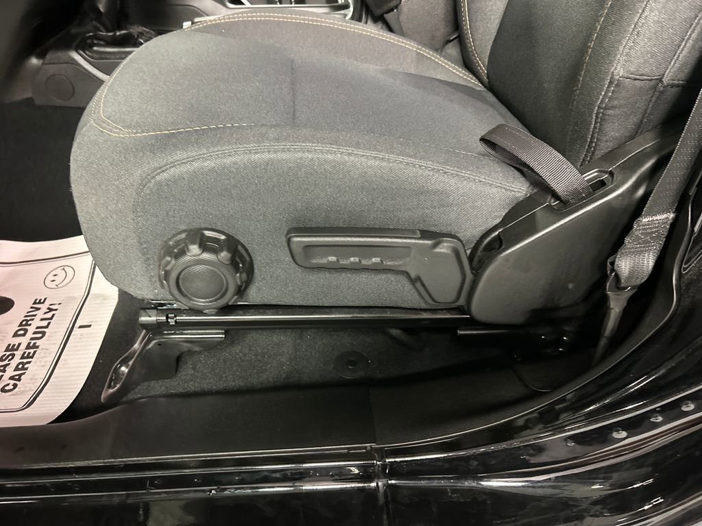 Used 2024 Jeep Gladiator Sport image 13