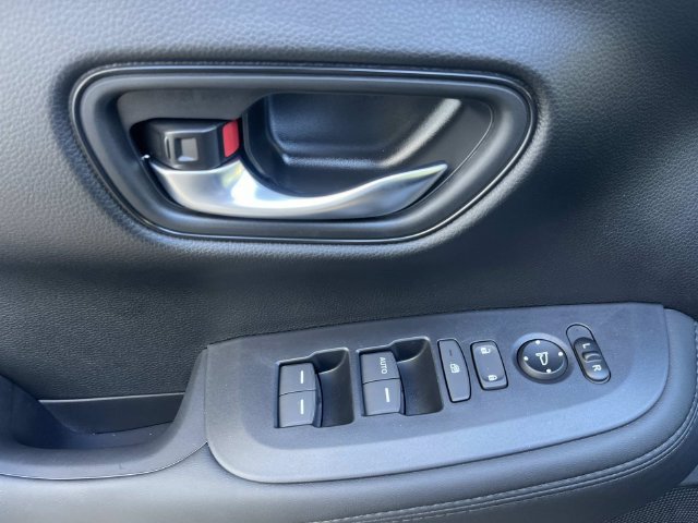 New 2027 Honda HR-V LX image 16