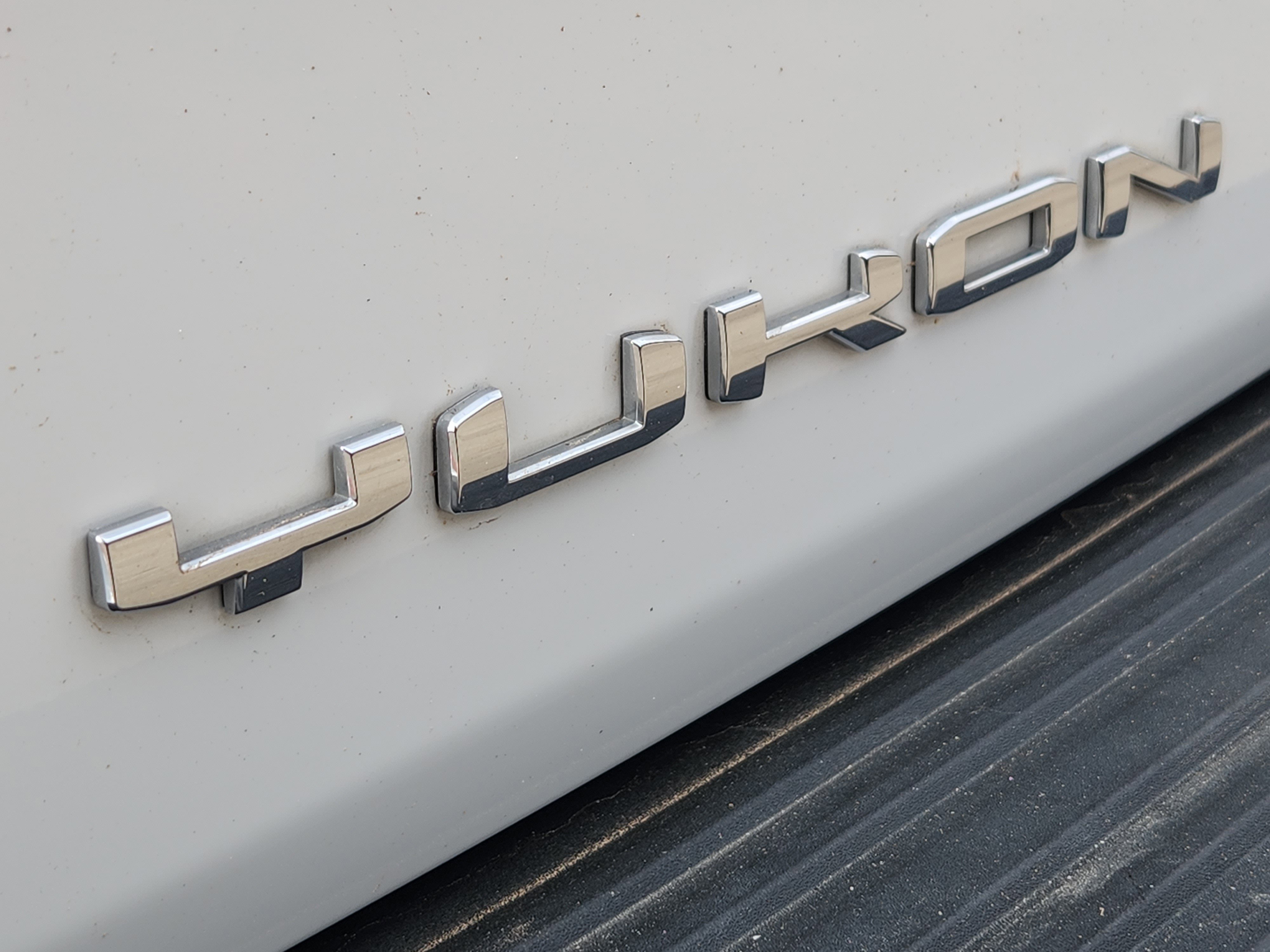 Used 2024 GMC Yukon XL SLT image 10