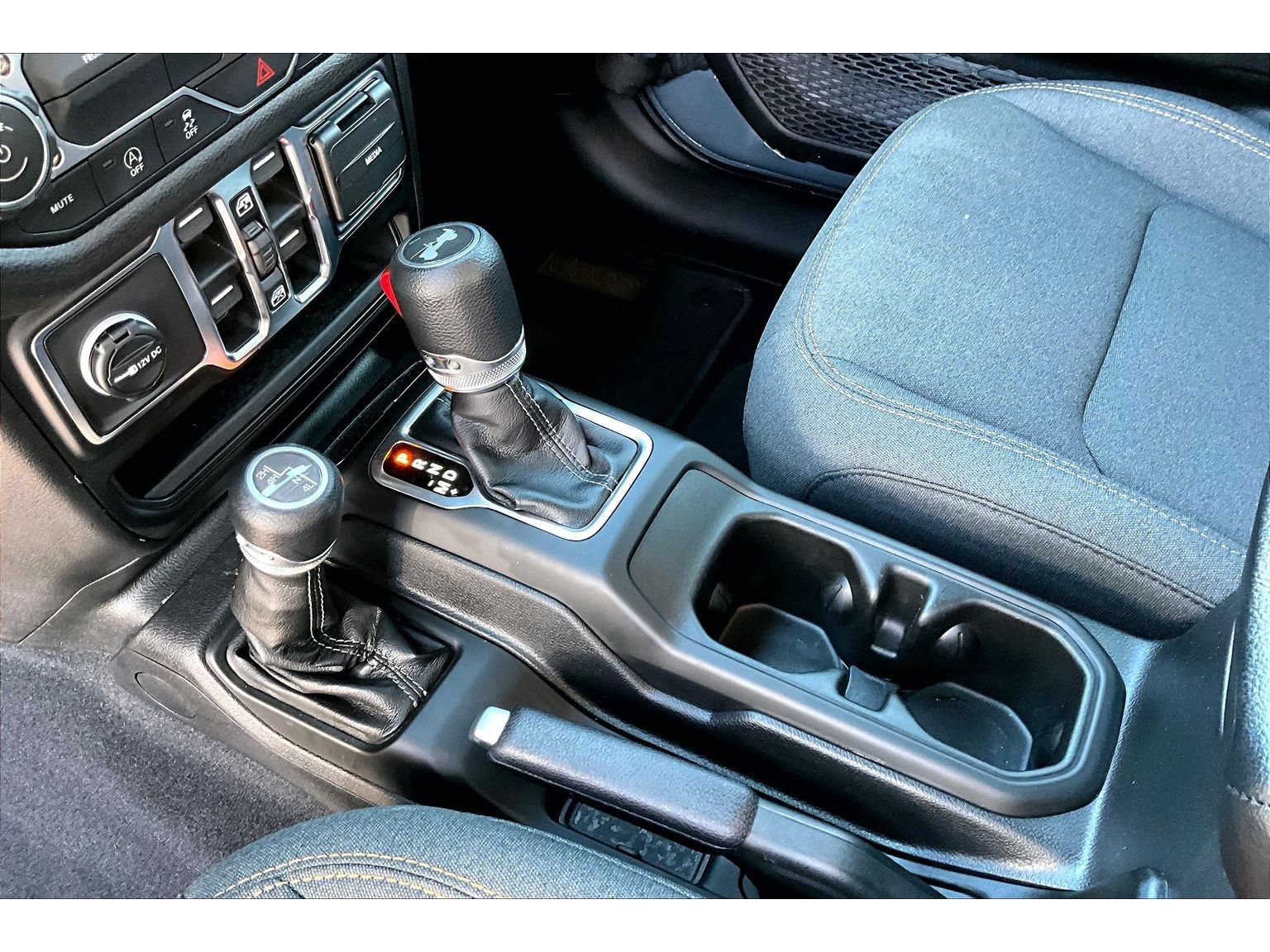 Used 2026 Jeep Wrangler Unlimited Sport AWD/4WD image 28