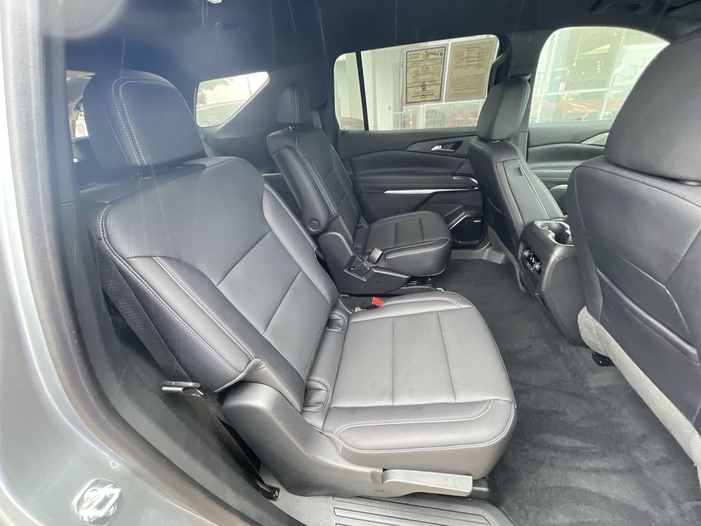 Certified 2024 Chevrolet Traverse LT w/ Enhanced Driving Package FWD image 27