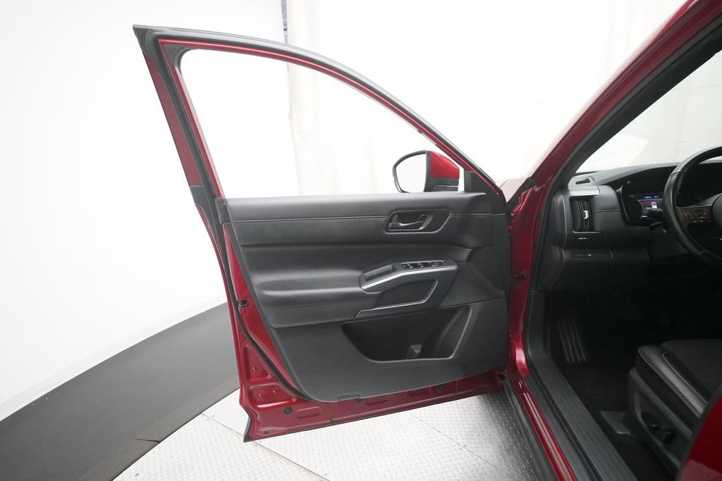 Certified 2024 Nissan Pathfinder Rock Creek image 27