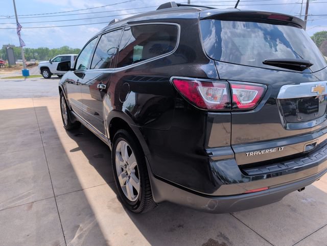 Used 2017 Chevrolet Traverse LT w/ Style and Technology Package AWD/4WD image 5