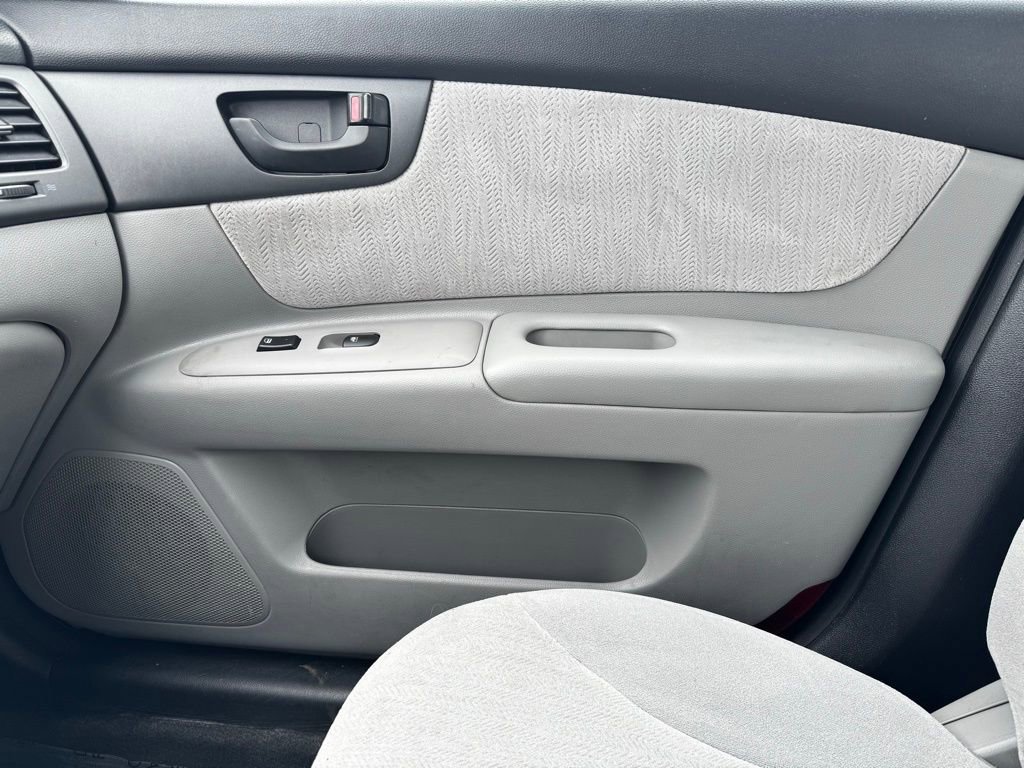 Used 2010 Kia Optima LX image 22