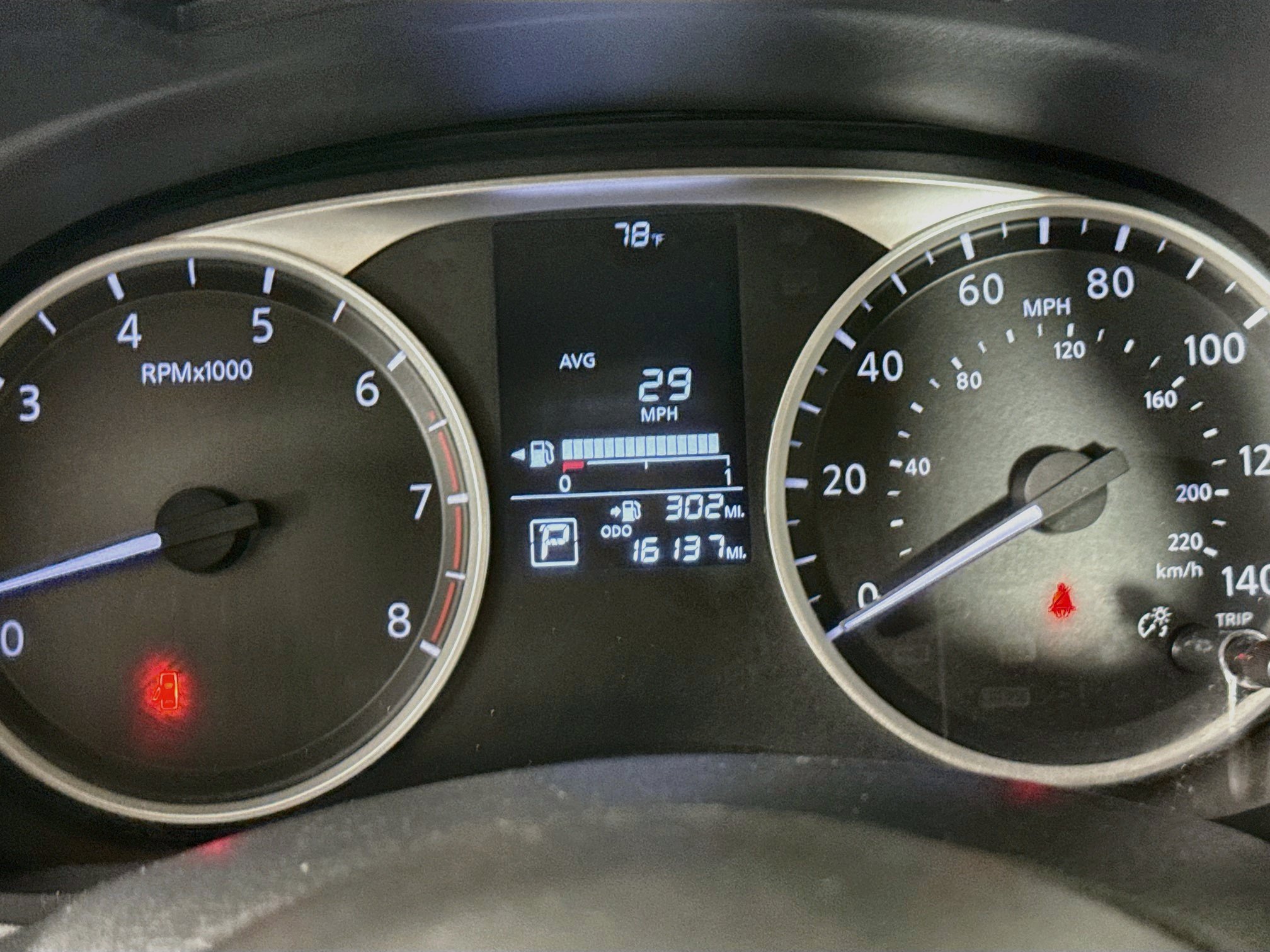 Used 2025 Nissan Versa S w/ Trunk Package FWD image 13