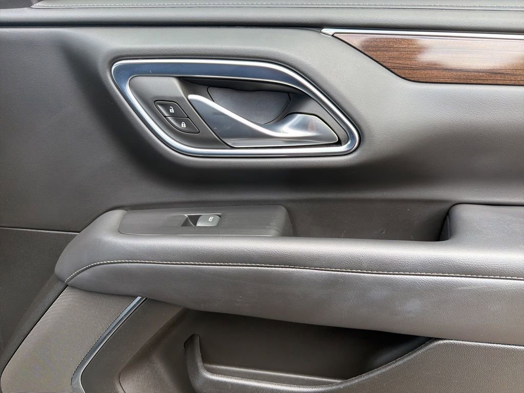 Used 2023 GMC Yukon SLE w/ Max Trailering Package image 30